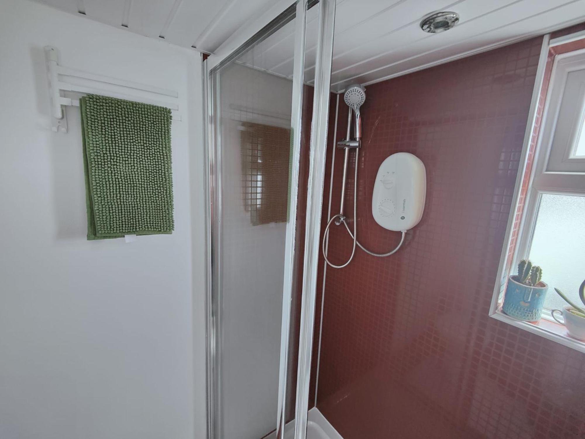 Tiny Float Home Brighton Exterior photo