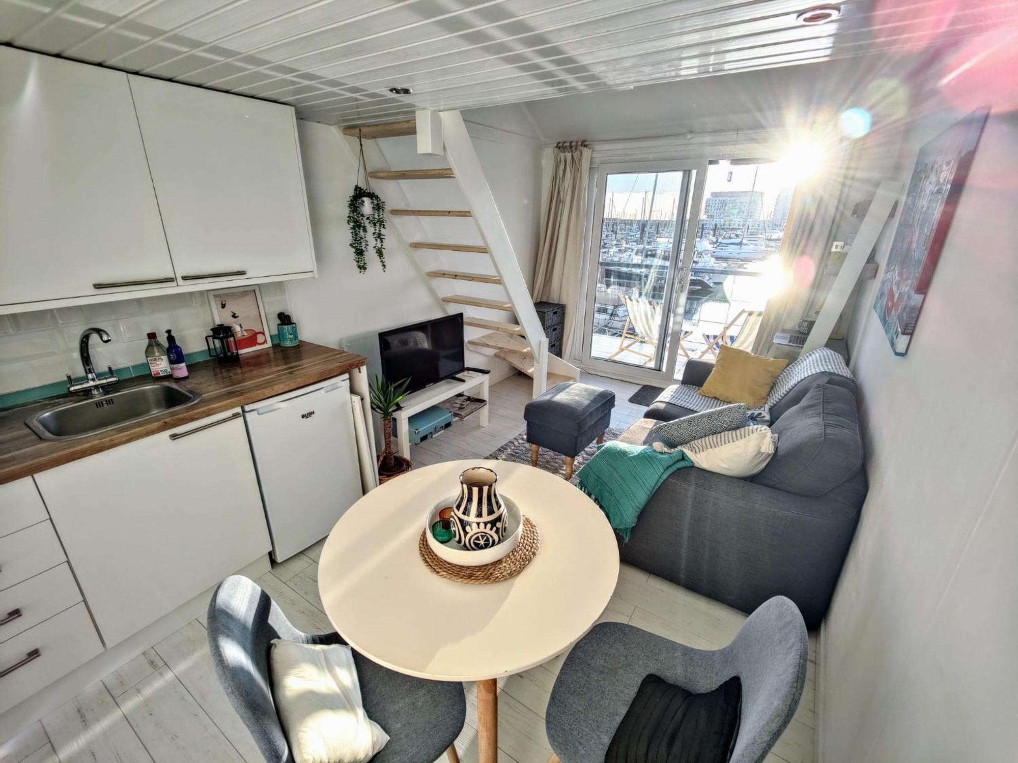 Tiny Float Home Brighton Exterior photo